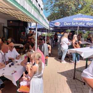 Schützenfest-Bild4_Besucher